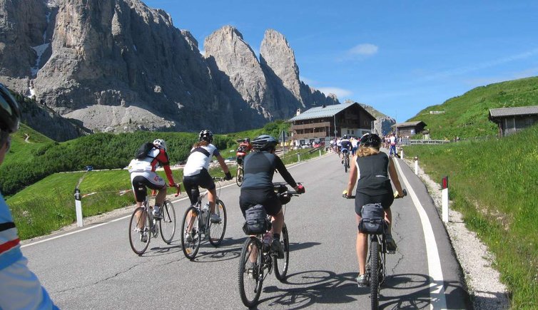 sella ronda cycling